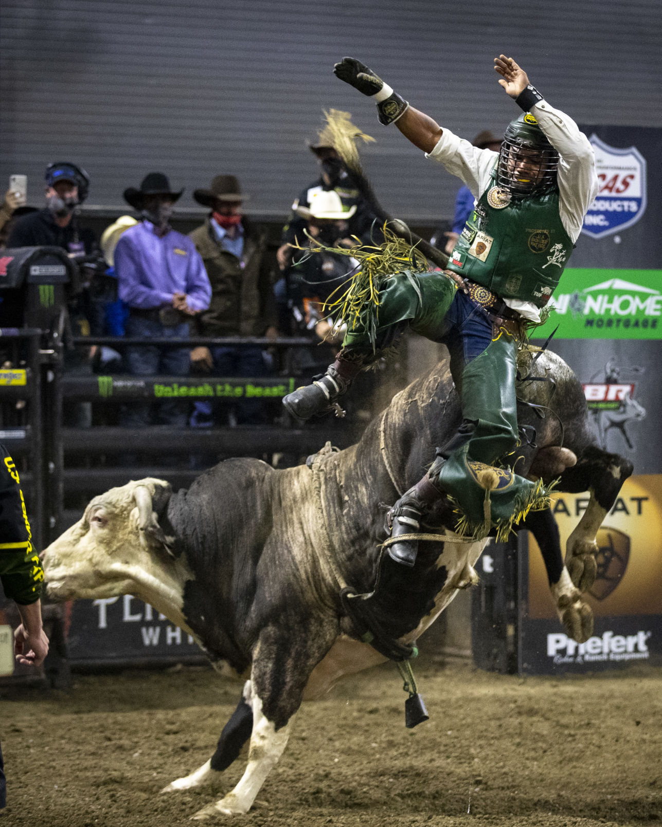 PBR Unleash the Beast Ariat Invitational